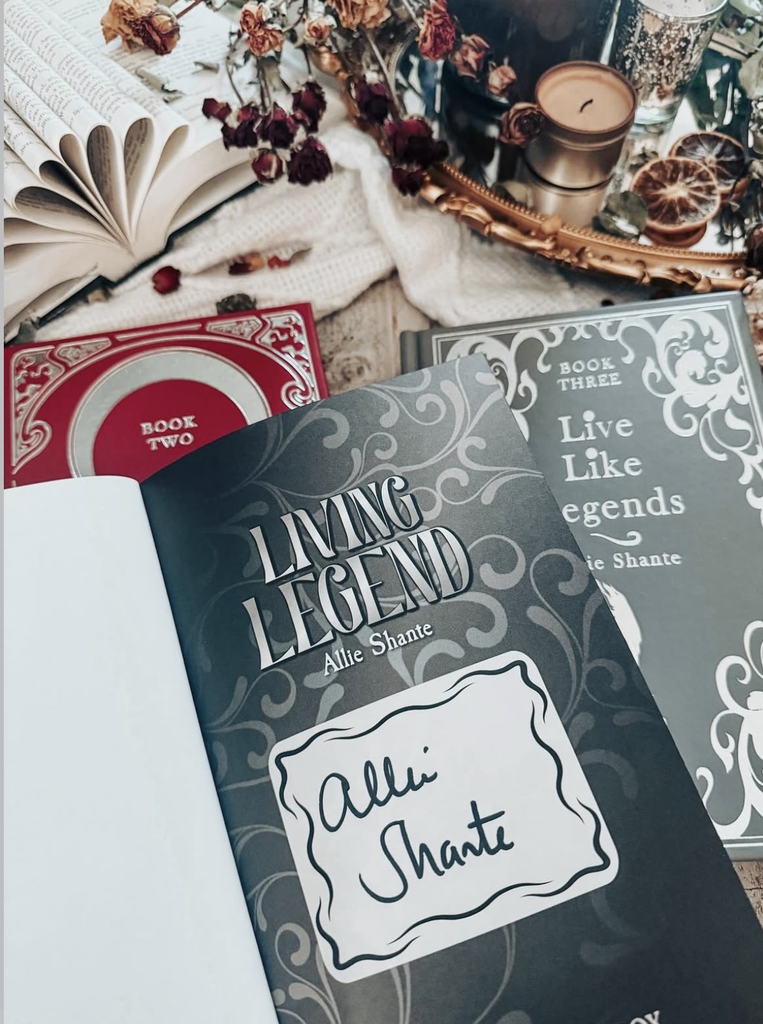 Fall in Love With Romantasy Limited Edition Box (FULL BOX)